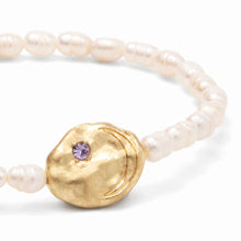 Load image into Gallery viewer, Pearl Affirmation Bracelet - Protection/Gold