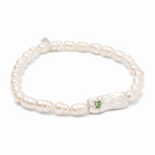 Load image into Gallery viewer, Pearl Affirmation Bracelet - Luck/Silver